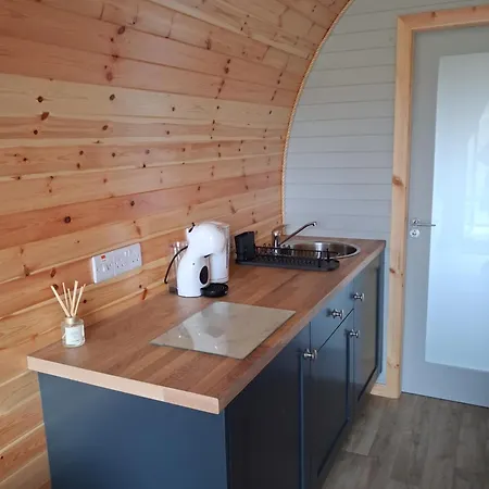 Hilltop Glamping Кемпинг *